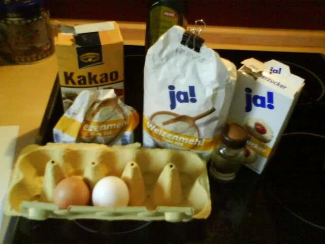 Rezept: Schokoravioli mit Frischkäse-Honig-Nussfüllung in weißer Schokosoße Bild Nr. 3 Schokoravioli mit Frischkäse-Honig-Nussfüllung in weißer Schokosoße - Rezept - Bild Nr. 3