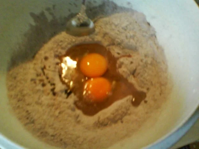 Rezept: Schokoravioli mit Frischkäse-Honig-Nussfüllung in weißer Schokosoße Bild Nr. 5 Schokoravioli mit Frischkäse-Honig-Nussfüllung in weißer Schokosoße - Rezept - Bild Nr. 5