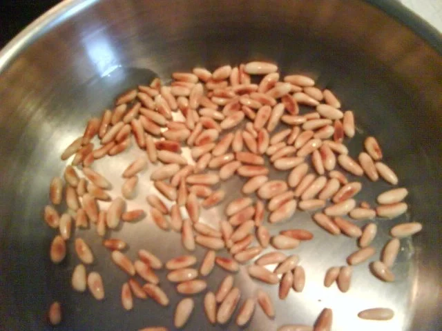 Rezept: Rotkohlsalat mit Birnen und Pinienkerne (mit Photos) Bild Nr. 3 Rotkohlsalat mit Birnen und Pinienkerne (mit Photos) - Rezept - Bild Nr. 3