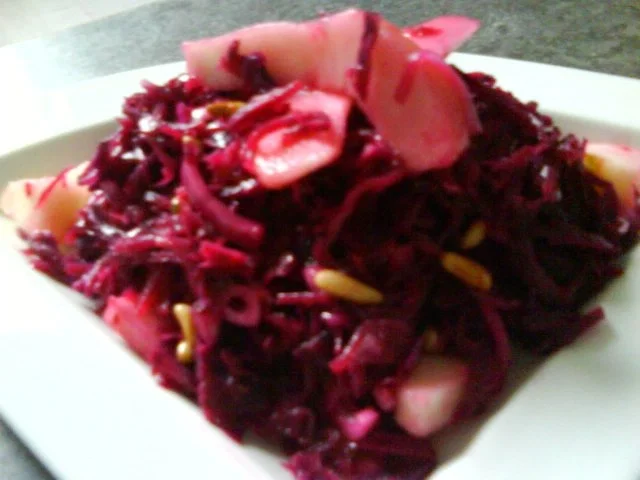 Rezept: Rotkohlsalat mit Birnen und Pinienkerne (mit Photos) Bild Nr. 4 Rotkohlsalat mit Birnen und Pinienkerne (mit Photos) - Rezept - Bild Nr. 4