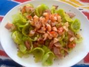 Rosenkohlblätter Salat mit Senfdressing - Rezept