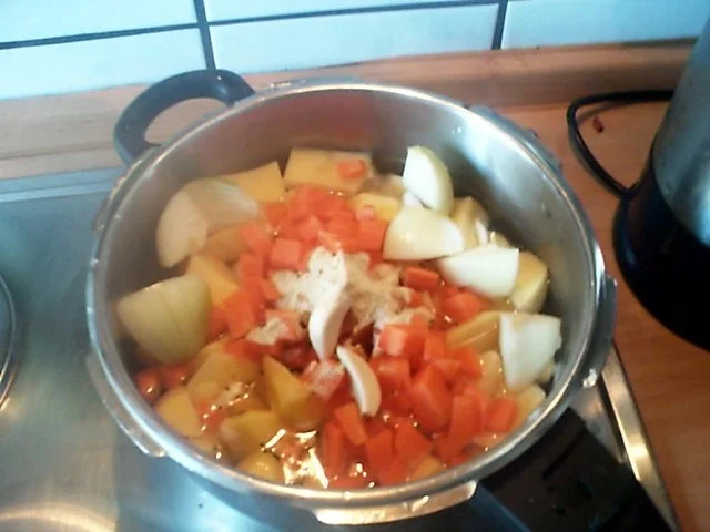 Rezept: herzhaftes Kartoffel-Möhrenstampf mit senfigen Minutensteaks Bild Nr. 2 herzhaftes Kartoffel-Möhrenstampf mit senfigen Minutensteaks - Rezept - Bild Nr. 2