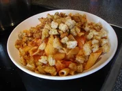 Tomaten-Fenchel-Nudeln mit Salami und Knusperwürfel - Rezept