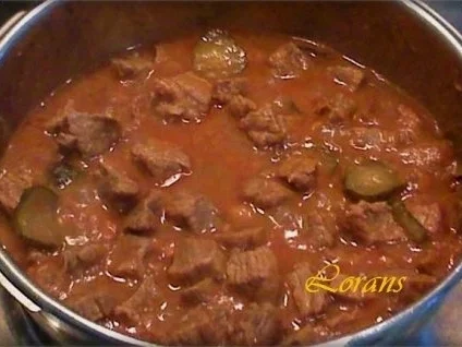 Rezept: Rindergulasch in herzhafter Sauce mit Perlgraupen - Türmchen Bild Nr. 12 Rindergulasch in herzhafter Sauce mit Perlgraupen - Türmchen - Rezept - Bild Nr. 12