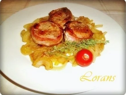 Schweinefilet im Baconmantel auf Zwiebelbett - Rezept - Bild Nr. 12