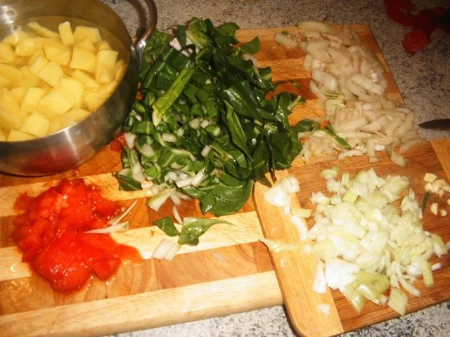 Rezept: Mangold-Kartoffel-Suppe Bild Nr. 3 Mangold-Kartoffel-Suppe - Rezept - Bild Nr. 3