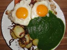 Leberkäse mit Spiegelei, Spinat und Röstkartoffeln - Rezept