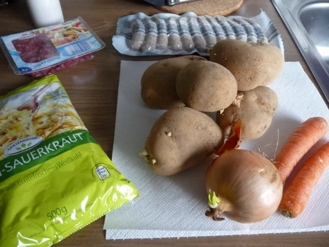 Preiswert :  Nürnberger Würstchen auf Sauerkraut - Rezept - Bild Nr. 2