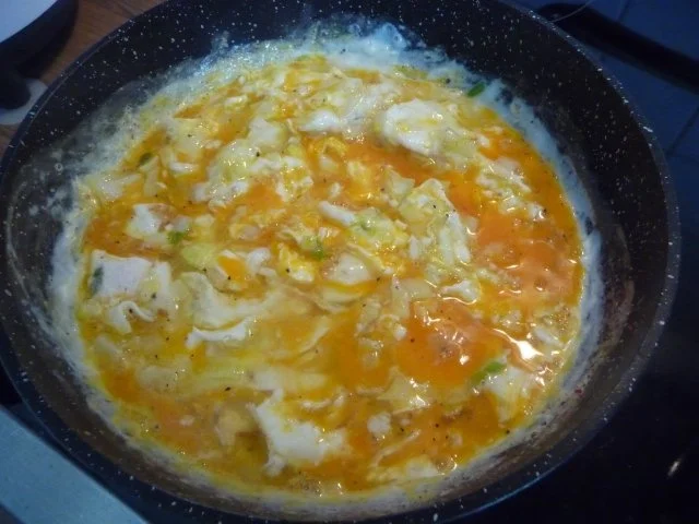 Eiergerichte : Rührei mit Salzkartoffeln und Rahmspinat - Rezept - Bild Nr. 8