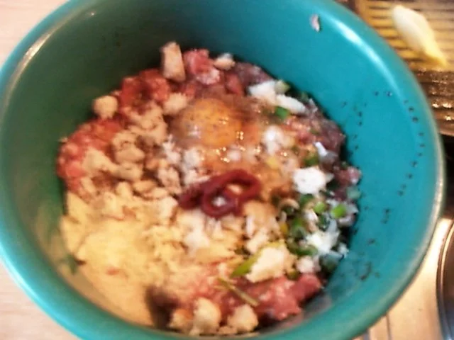 Scharfe Frikadellen mit süssem Möhrengemüse mit Tomatensosse - Rezept - Bild Nr. 3