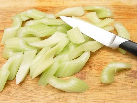 Antipasti 2 - Staudensellerie - Rezept - Bild Nr. 2