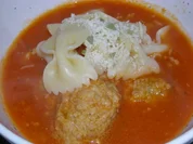 Tomatensüppchen mit Klößchen - Rezept