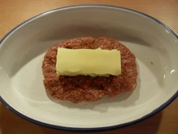 Gefüllter Hackbraten mit Kartoffelgratin - Rezept