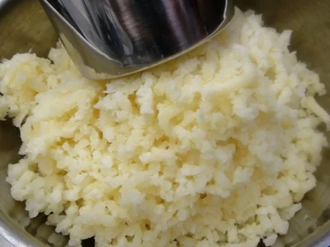 Rezept: Rinds-Roulade au Porto mit Wurzelgemüse und Pürrée Bild Nr. 18 Rinds-Roulade au Porto mit Wurzelgemüse und Pürrée - Rezept - Bild Nr. 18