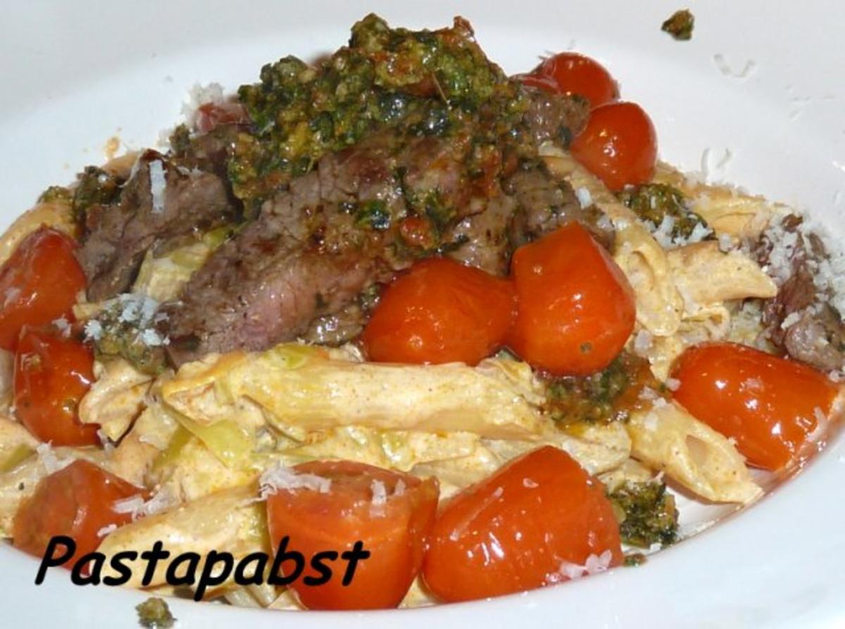 Bilder für Penne mit Steakstreifen und Pesto - Rezept