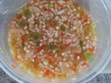 Zitronig-feuriger Vitamin- und Aromensalat - Rezept - Bild Nr. 4