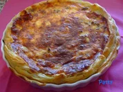 Hack-Quiche mit Oliven und Paprika - Rezept