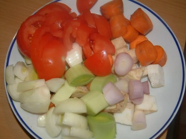 Schweinebraten im Bratschlauch mit Chili-Rosenkohl und Kartoffelknödel - Rezept - Bild Nr. 4