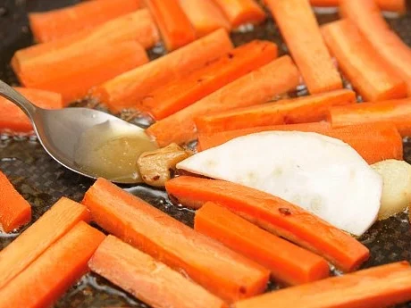 Antipasti 4 - Karottensticks, mediterran - Rezept - Bild Nr. 3