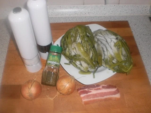 Rezept: Krustenbraten mit Schneidebohnen Bild Nr. 12 Krustenbraten mit Schneidebohnen - Rezept - Bild Nr. 12