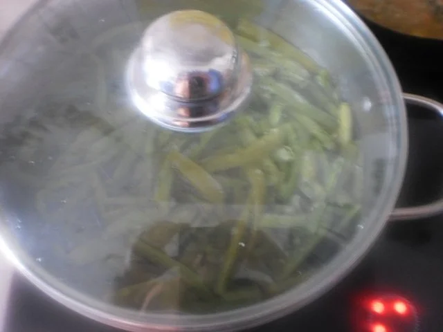 Rezept: Krustenbraten mit Schneidebohnen Bild Nr. 14 Krustenbraten mit Schneidebohnen - Rezept - Bild Nr. 14