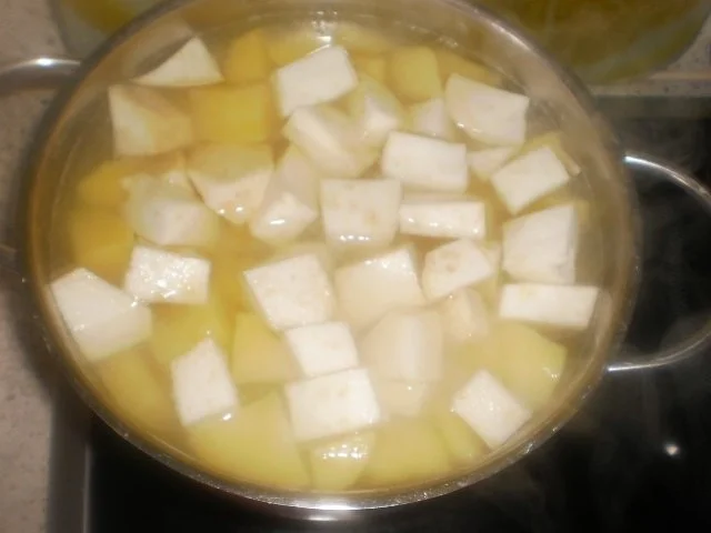 Rezept: Krustenbraten mit Schneidebohnen Bild Nr. 18 Krustenbraten mit Schneidebohnen - Rezept - Bild Nr. 18