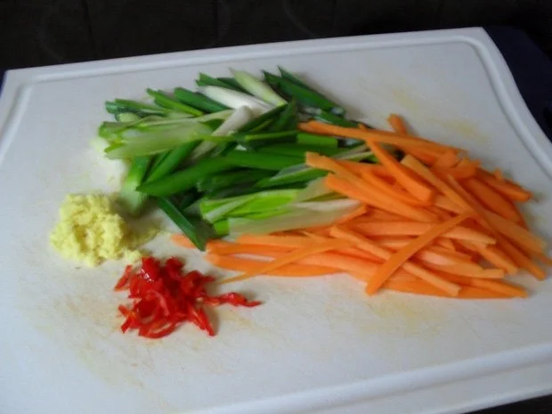 Rezept: Schweinefilet süß-sauer mit Eiernudeln Bild Nr. 4 Schweinefilet süß-sauer mit Eiernudeln - Rezept - Bild Nr. 4