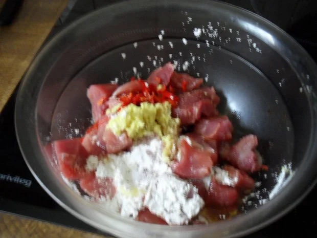 Rezept: Schweinefilet süß-sauer mit Eiernudeln Bild Nr. 5 Schweinefilet süß-sauer mit Eiernudeln - Rezept - Bild Nr. 5