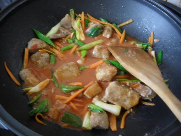 Rezept: Schweinefilet süß-sauer mit Eiernudeln Bild Nr. 9 Schweinefilet süß-sauer mit Eiernudeln - Rezept - Bild Nr. 9