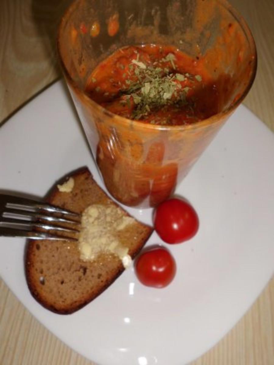 Pesto: Tomaten-Flusskrebsschwärzen-Pesto - Rezept