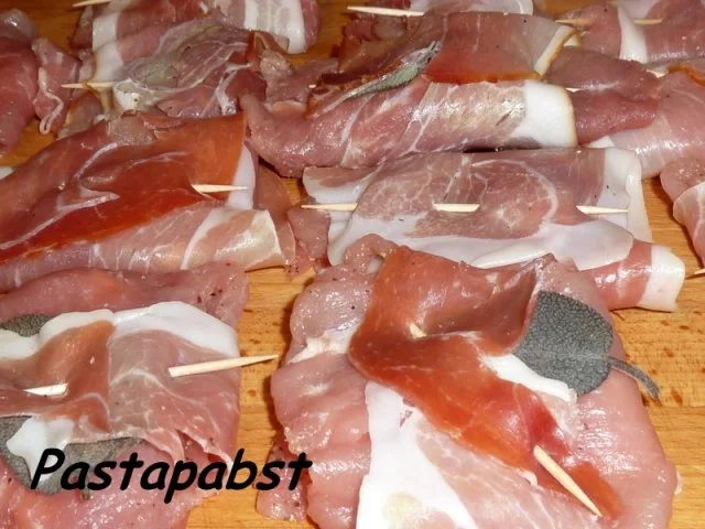 Rezept: Filet Saltimbocca mit Kartoffelplätzchen Bild Nr. 3 Filet Saltimbocca mit Kartoffelplätzchen - Rezept - Bild Nr. 3