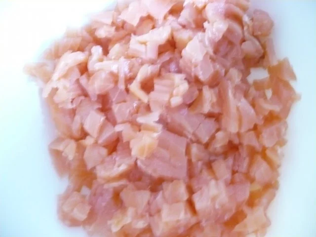 Rezept: Lachstartar auf Feldsalat Bild Nr. 3 Lachstartar auf Feldsalat - Rezept - Bild Nr. 3