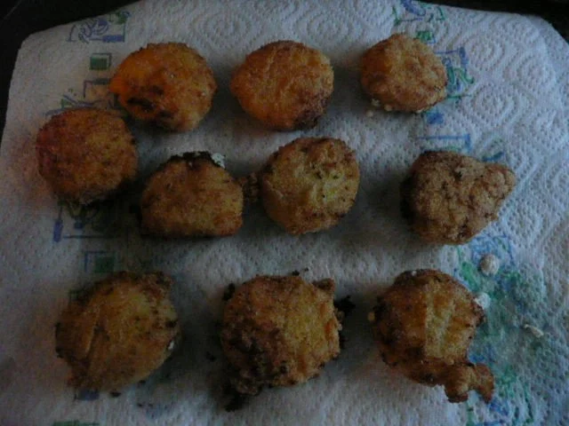 Rezept: Salat / Feldsalat mit gebackenem Ziegenkäse Bild Nr. 5 Salat / Feldsalat mit gebackenem Ziegenkäse - Rezept - Bild Nr. 5