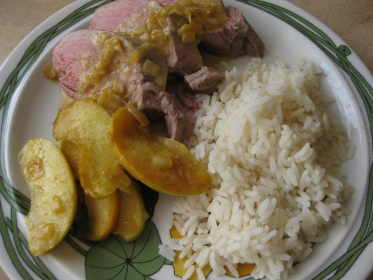 Schweinefilet mit Apfel-Curry - Rezept mit Bild - kochbar.de