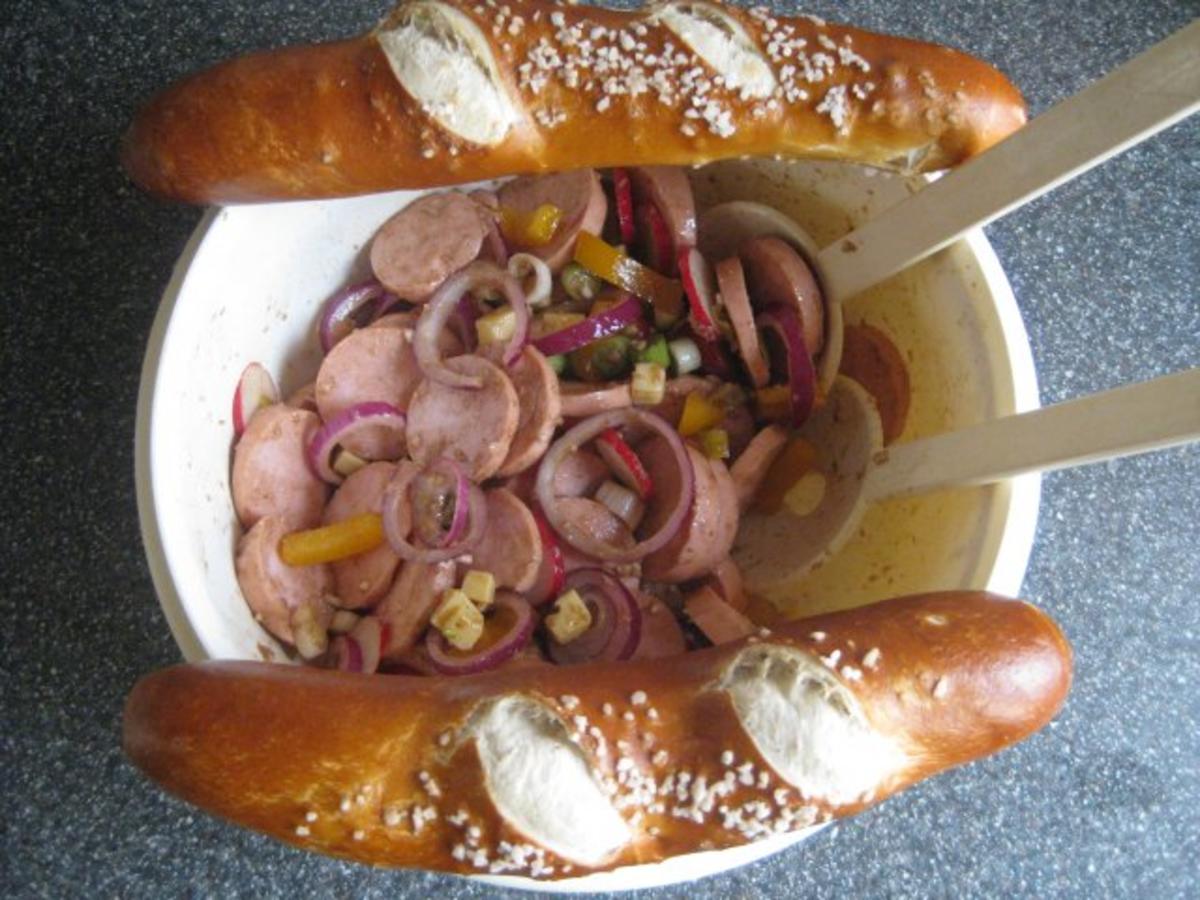 Wurstsalat, kunterbunte Mischung - Rezept