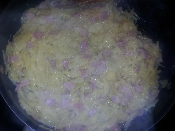 Rezept: Röstlisticks mit Käse, Schinken und Zwiebeln ! Bild Nr. 4 Röstlisticks mit Käse, Schinken und Zwiebeln ! - Rezept - Bild Nr. 4