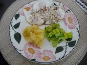 Rezept: Schwäbischer Kartoffelsalat mit Spiegelei Schwäbischer Kartoffelsalat mit Spiegelei - Rezept