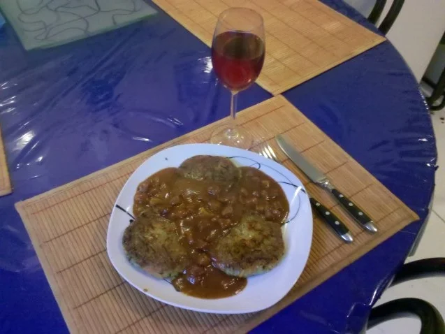 Rezept: Kartoffeln: Kartoffel-Möhren-Bratlinge mit Knackerfüllung Bild Nr. 12 Kartoffeln: Kartoffel-Möhren-Bratlinge mit Knackerfüllung - Rezept - Bild Nr. 12