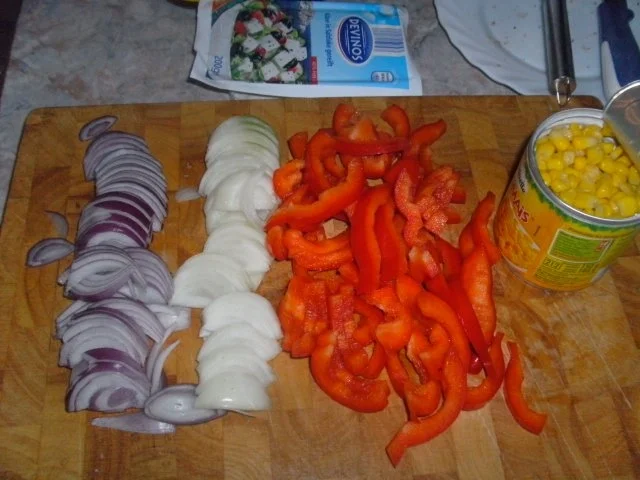 Bunte Hackfleischpizza - Rezept - Bild Nr. 9