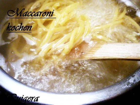 Makkaroni-Gratin mit Bratwurstbällchen und Broccoli - Rezept - Bild Nr. 4