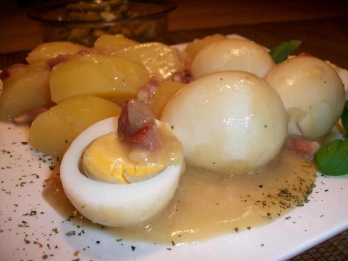 Senfeier mit Salzkartoffeln und Bohnensalat.....Norddeutsche Art ...