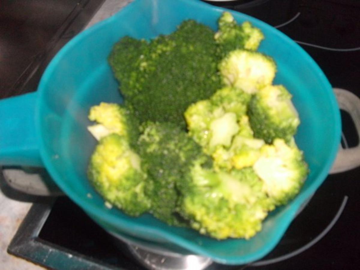Hähnchen-Broccoli-Toast - Rezept - Bild Nr. 5