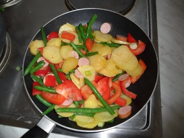 Bratkartoffeln "Gärtnerinnen Art" - Rezept - Bild Nr. 2