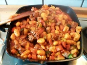 Gemüsepfanne mit Hack und Gnocchis - Rezept