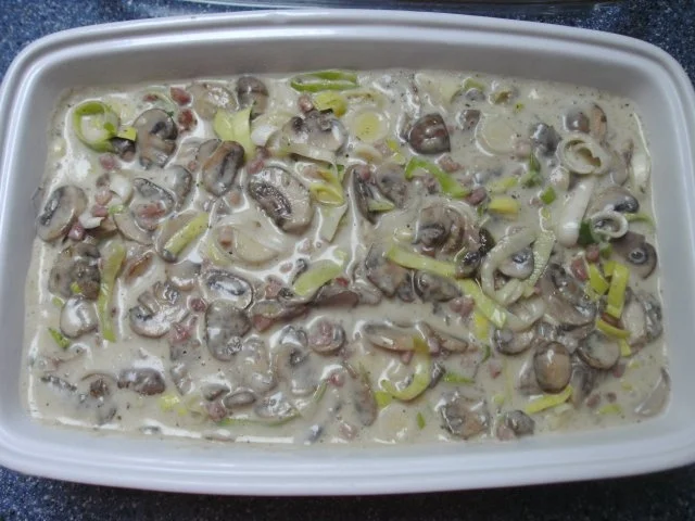 Rezept: Jägerschnitzel-Auflauf Bild Nr. 3 Jägerschnitzel-Auflauf - Rezept - Bild Nr. 3