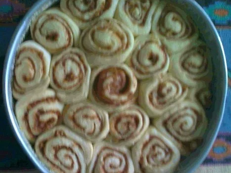 Cinnamon Rolls mit Cream Cheese Icing  -  Zimtrolle mit Guß - Rezept - Bild Nr. 3