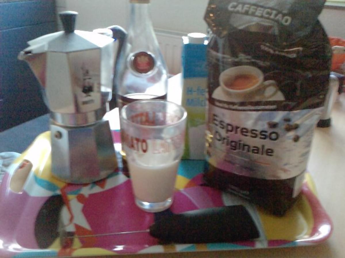 Faschingskaffee mit Drehzahl oder Latte mit Schuss - Rezept - Bild Nr. 2