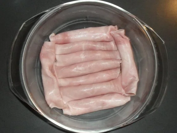 Rezept: Schinkenröllchen Bild Nr. 2 Schinkenröllchen - Rezept - Bild Nr. 2