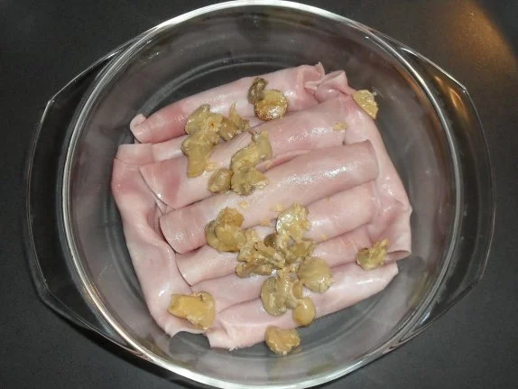 Rezept: Schinkenröllchen Bild Nr. 3 Schinkenröllchen - Rezept - Bild Nr. 3