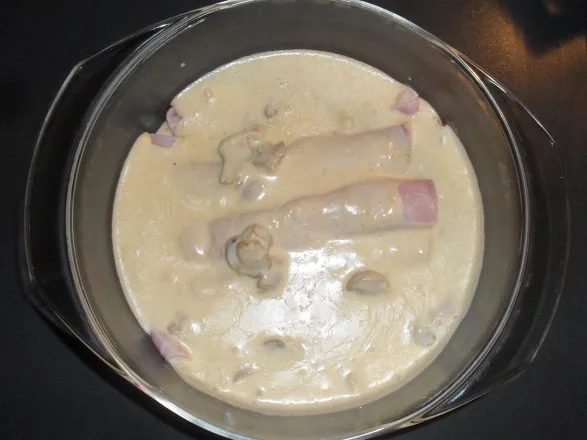 Rezept: Schinkenröllchen Bild Nr. 4 Schinkenröllchen - Rezept - Bild Nr. 4